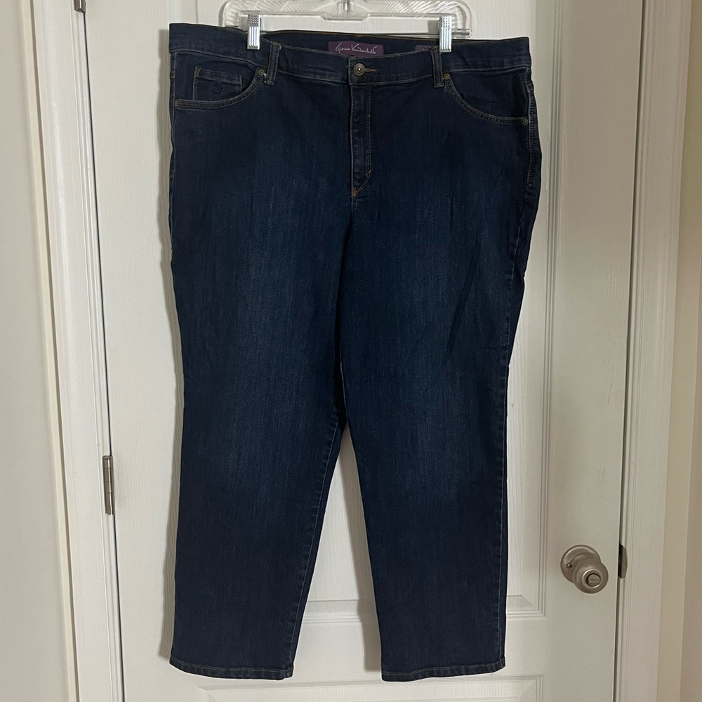 Vanderbilt 20W plus 20 wide Amanda Dark Wash Blue Denim Jeans Skinny Leg Short